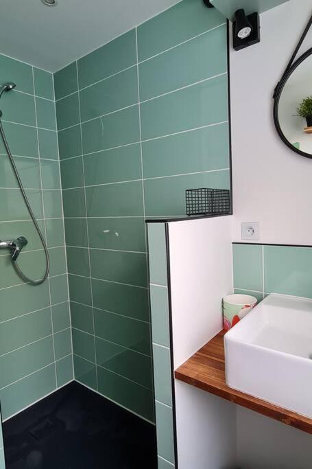 Le Perchoir, Belle Vue Mer Apartment กงการ์โน ภายนอก รูปภาพ