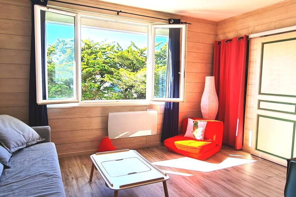 Le Perchoir, Belle Vue Mer Apartment กงการ์โน ภายนอก รูปภาพ